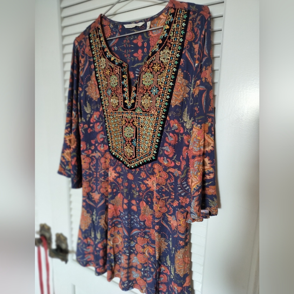 Soft Surroundings Embroidered Embellished Rayon Floral Tunic India Medium